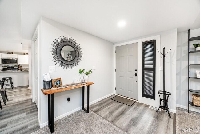 Foto del edificio - 105 Lowell Ct