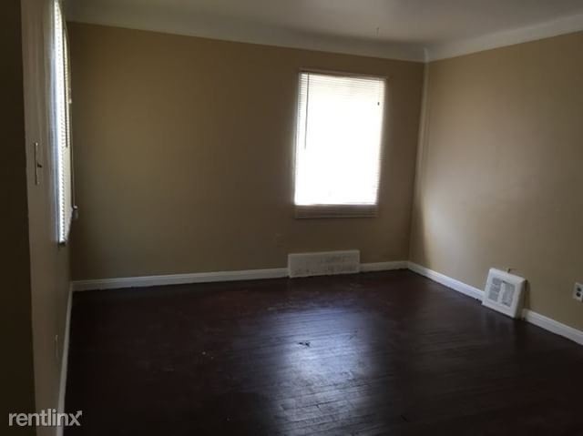 Building Photo - 2 br, 1.5 bath House - 6359 Longacre St