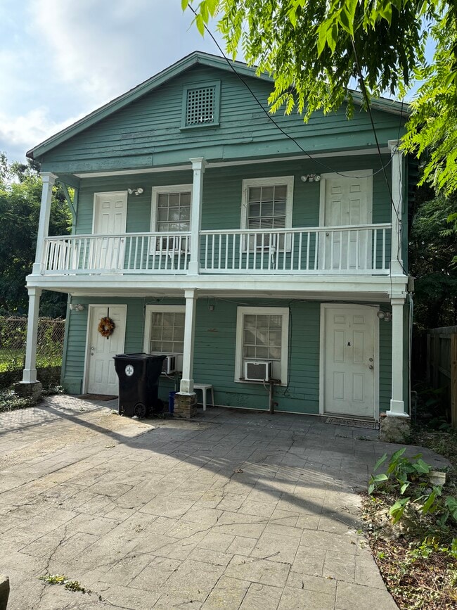 Photo - 2126 Danneel St House