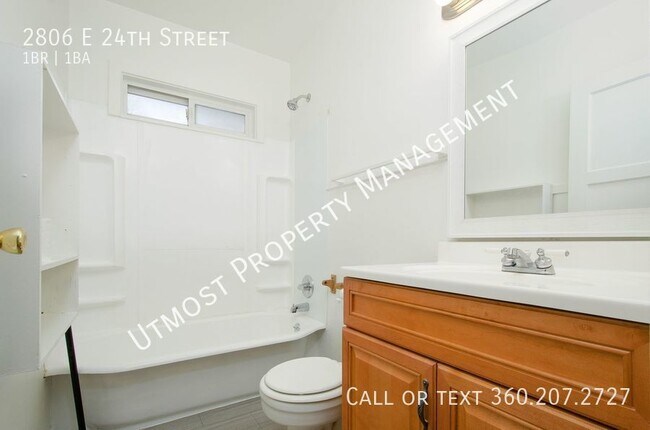 Building Photo - 2806 E 24th St