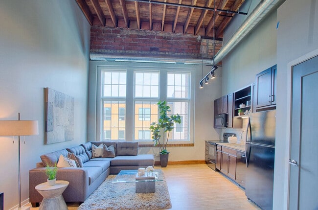 Building Photo - Woodrow Apartment