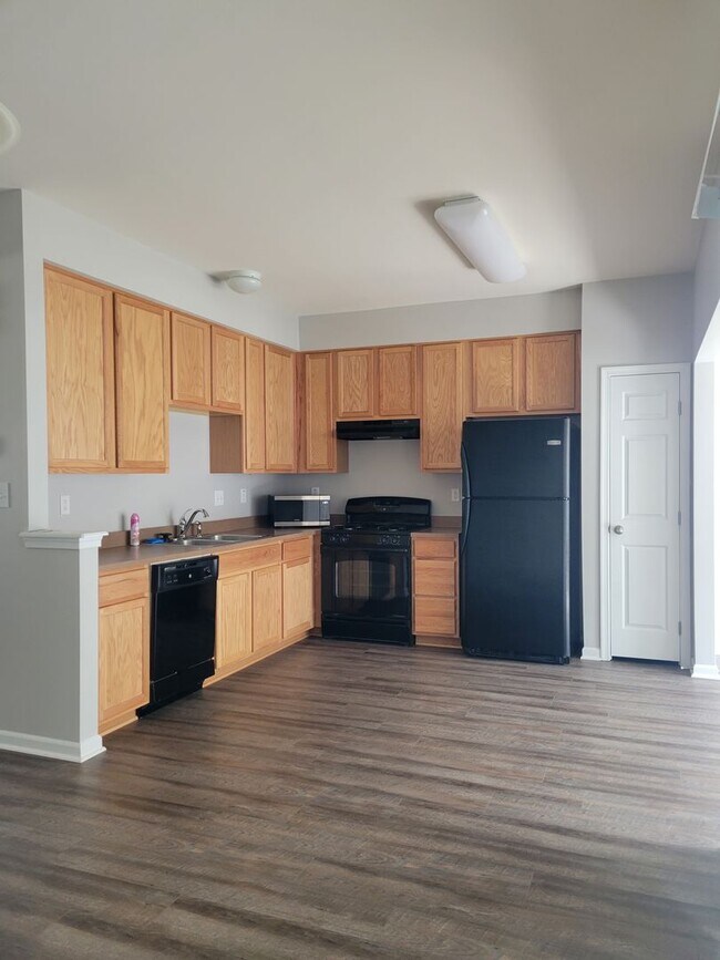 Foto del edificio - 1153 Blue Bird Ln