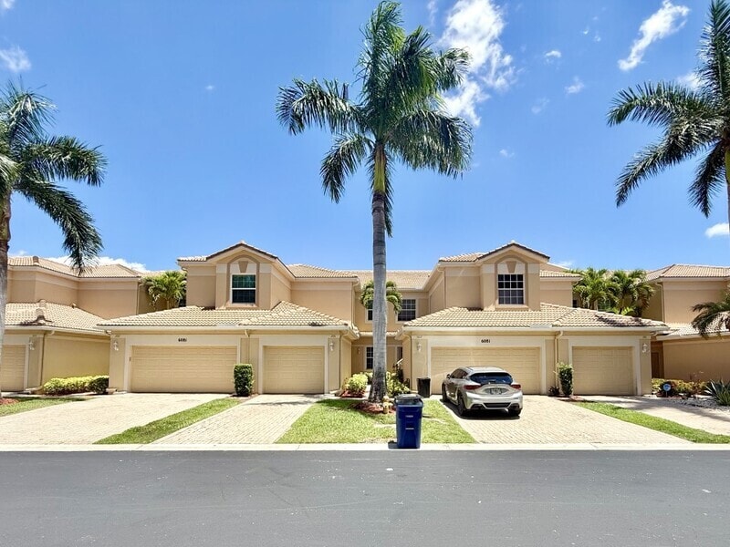 Foto principal - 6081 Jonathans Bay Cir