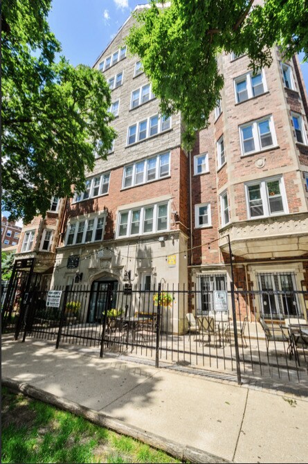 Primary Photo - 1609 W Sherwin Ave