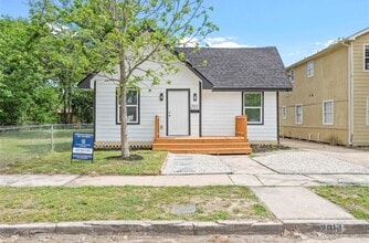 Building Photo - 2811 Winbern St