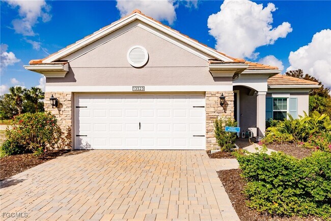Foto del edificio - 13523 Hideaway Preserve Ct