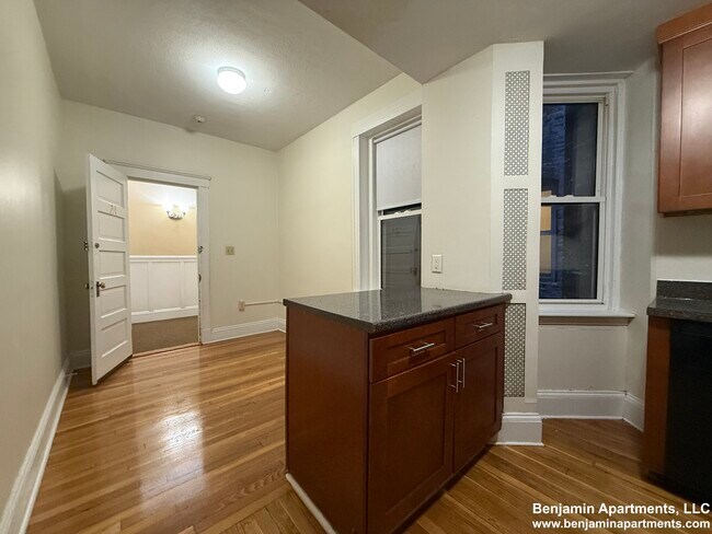 Building Photo - 1788 Beacon St