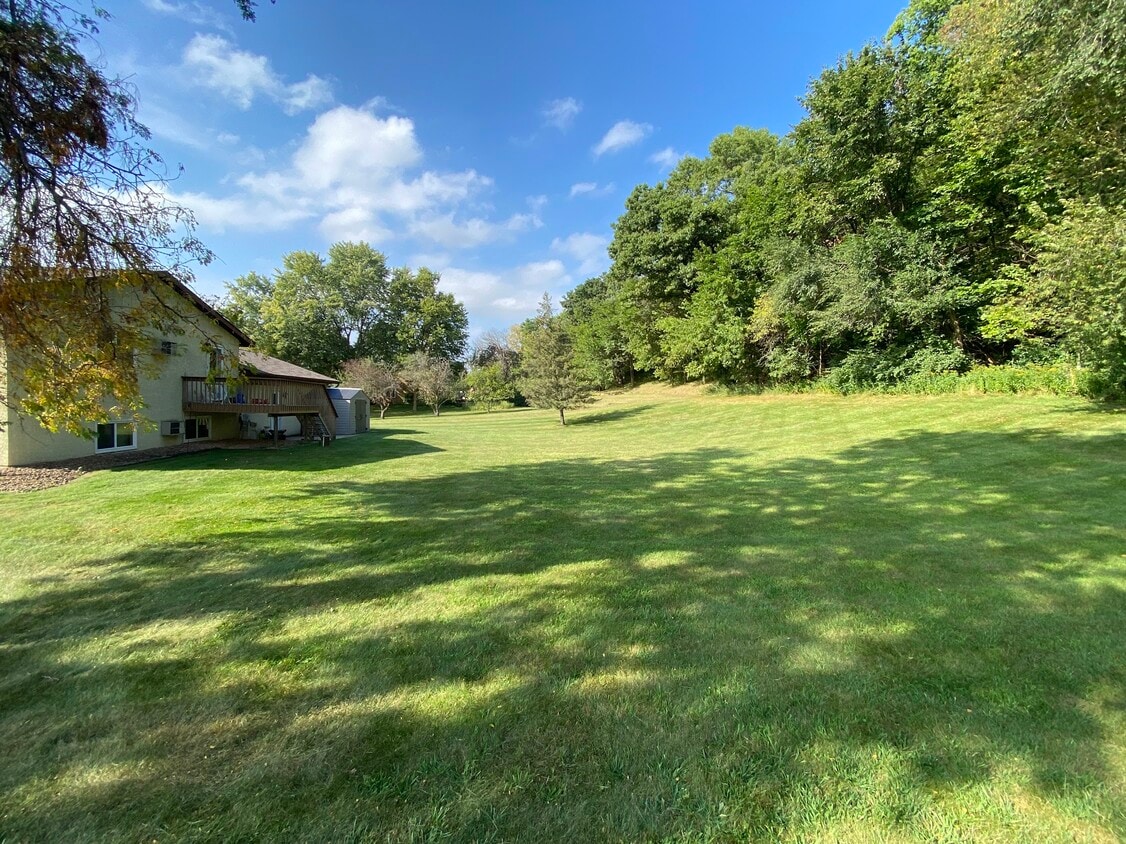 Building Photo - N6390 County Rd SN