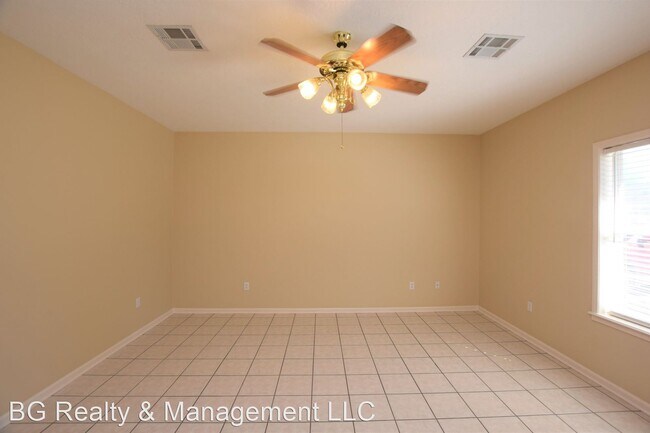 Foto del edificio - 3 br, 2 bath House - 214 Fairview Ave
