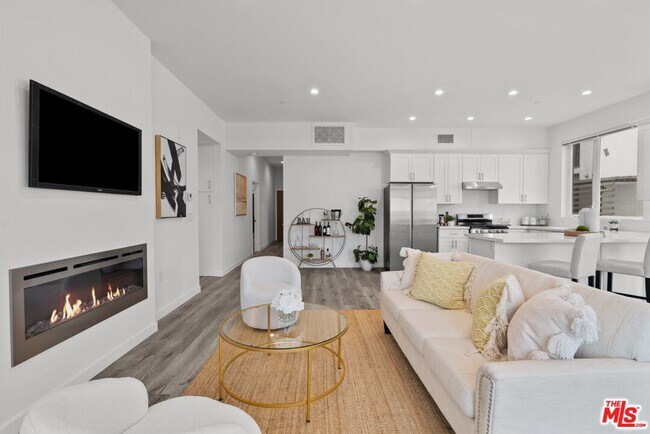 Foto del edificio - 5114 Cahuenga Blvd