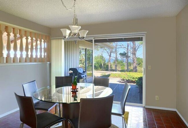 Building Photo - Luxury Pebble Beach Rental on 17 Mile Drive