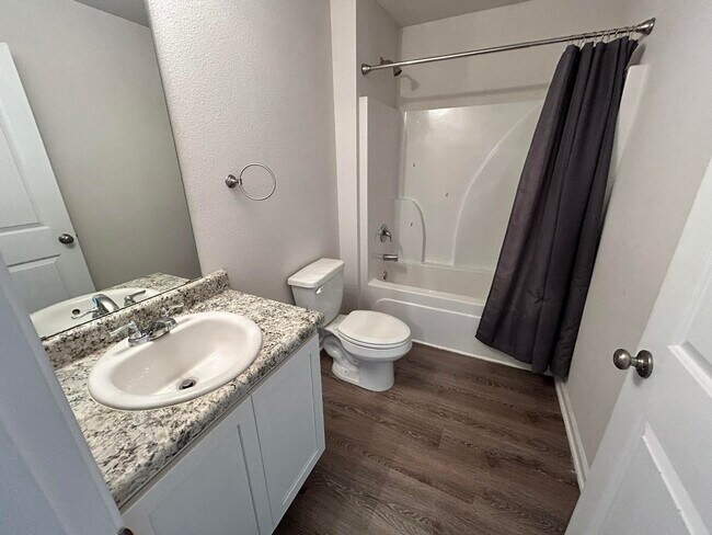 Foto del edificio - 3293 Chapelwood Dr