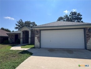 Building Photo - 2536 Mugho Dr