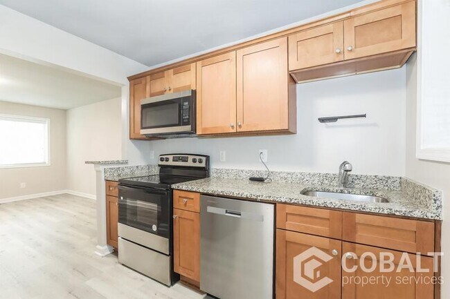 Foto del edificio - 271 Glen Iris Dr NE
