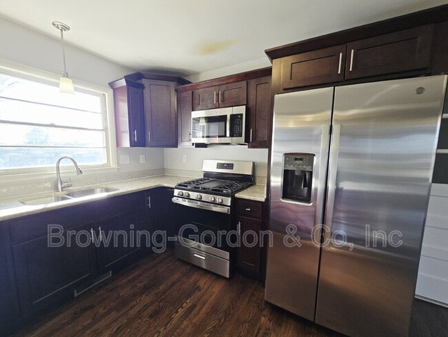 Foto del edificio - 2817 Paden Dr