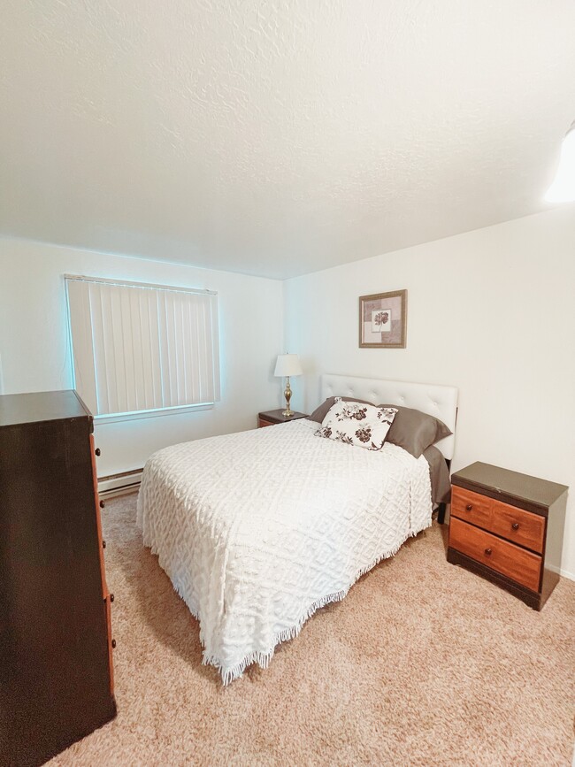 Building Photo - Mactavish Court