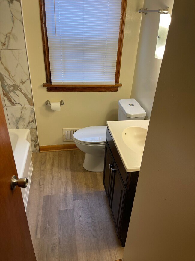 Foto del edificio - 153 E 119th St
