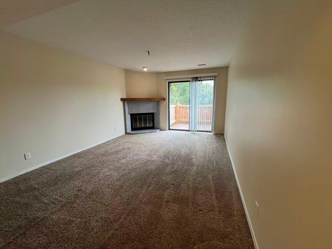 Foto principal - 1350 Brook St