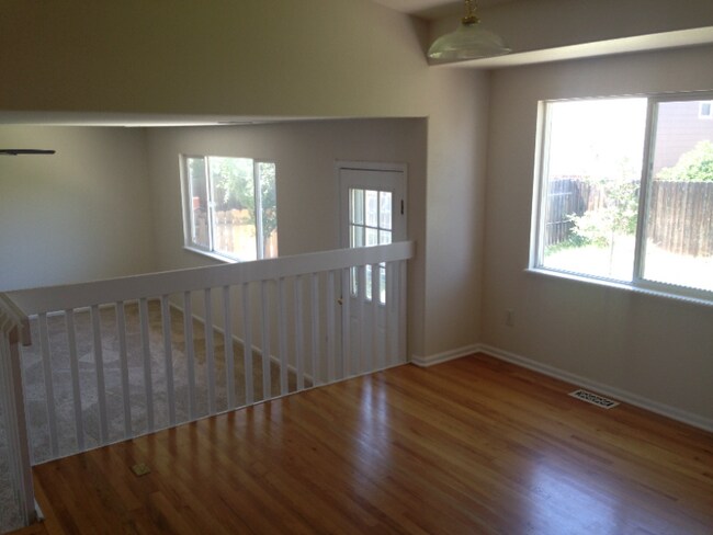 Foto del edificio - 4979 Butterfield Dr