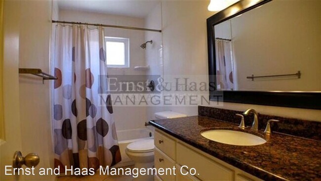 Building Photo - 1 br, 1 bath House - 3452 Elm Ave #303