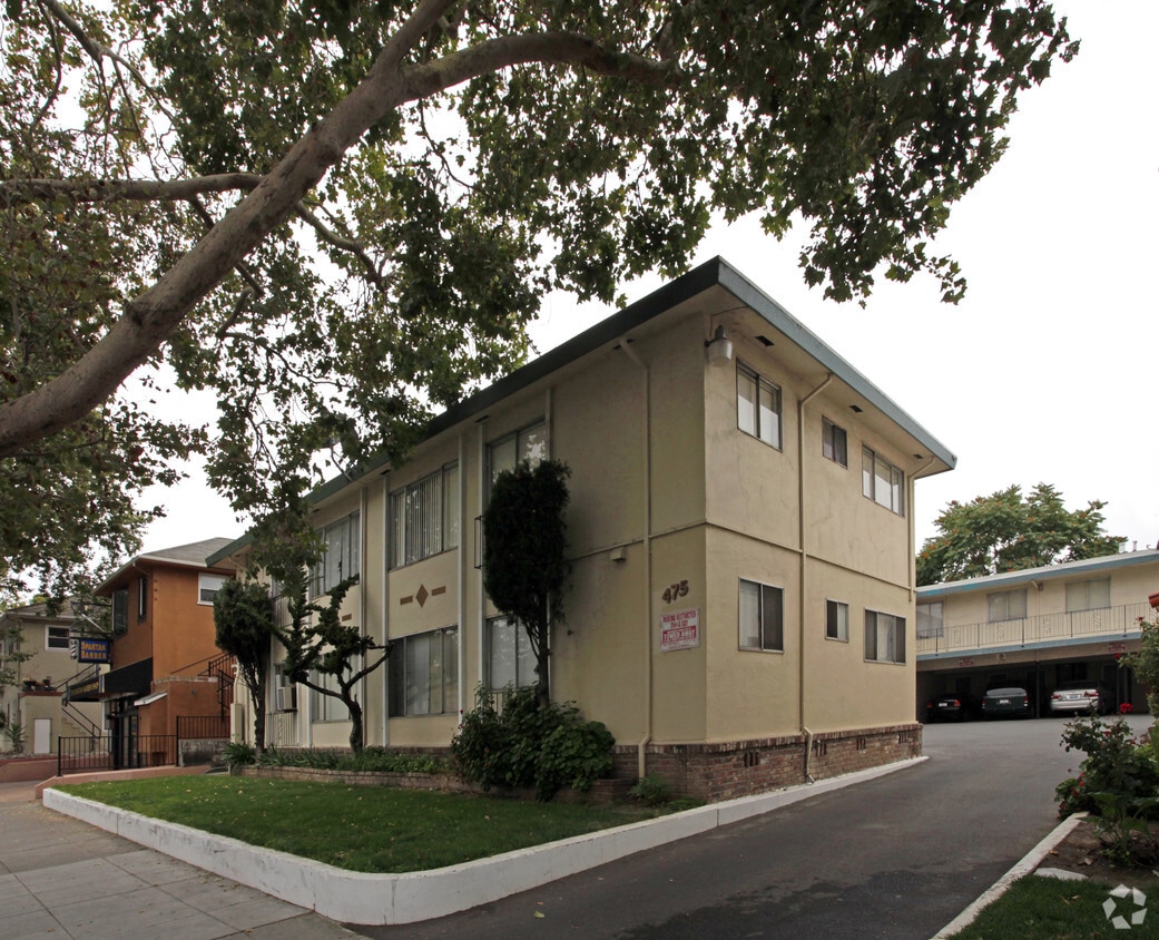 Primary Photo - 475 S 4th St