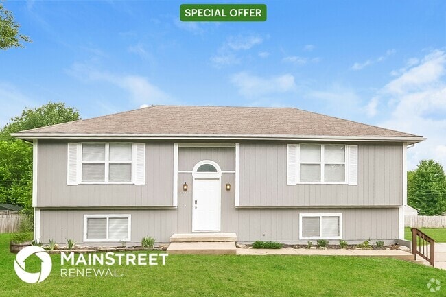 Building Photo - 17417 Montgall Dr