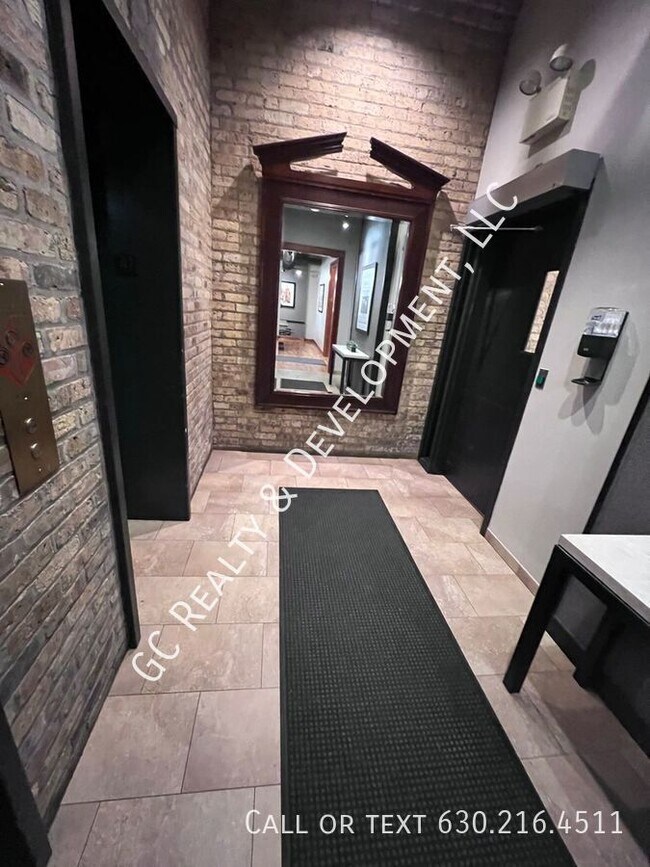 Foto del edificio - 540 N Lake Shore Dr