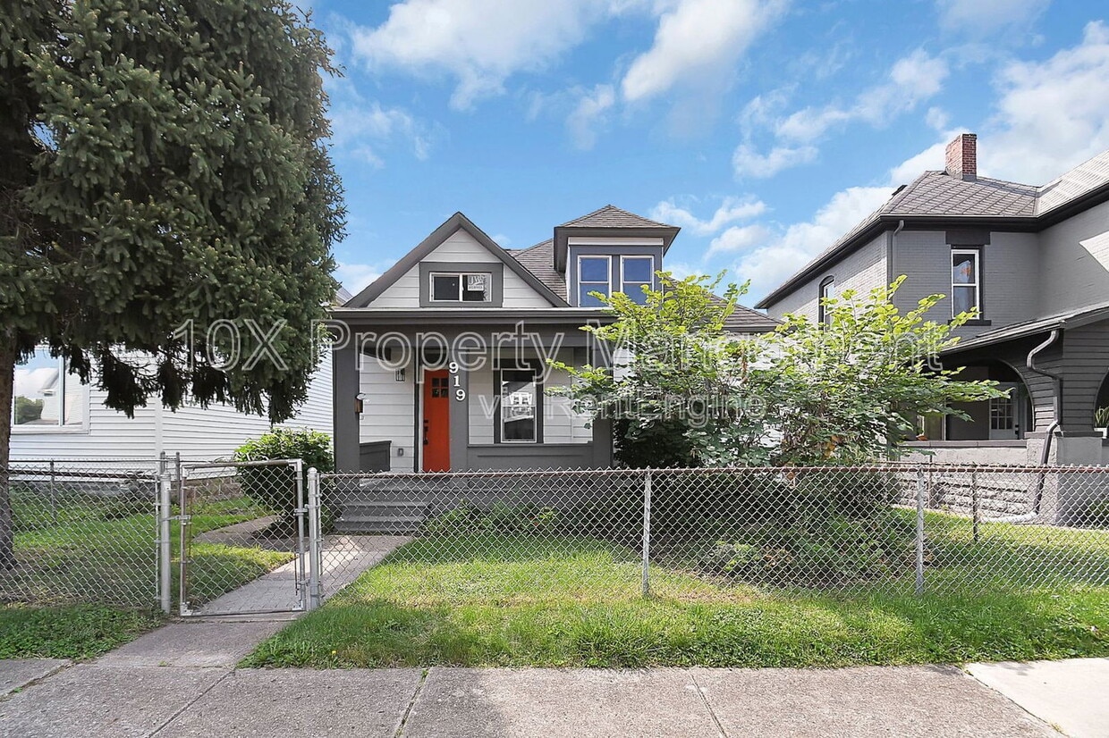 Primary Photo - 919 W Rich St