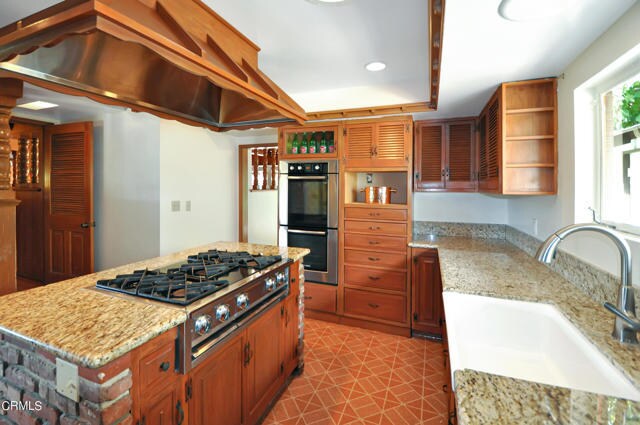 Building Photo - 275 Malcolm Dr