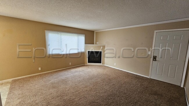 Building Photo - 1207 O Ave Pl NE