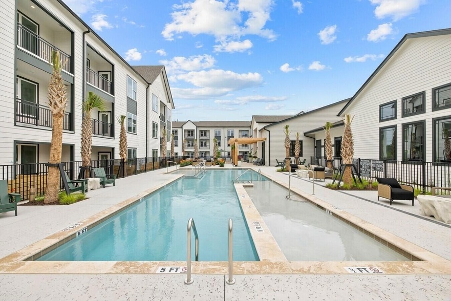 Photo - 3812 W Montague Avenue Unit A1.1