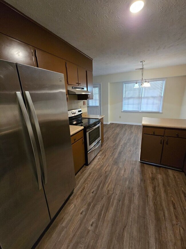 Foto del edificio - 7590 Foxfern~Cliffdale Forest