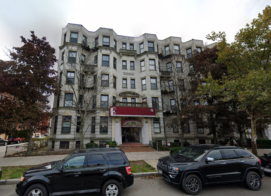 Foto del edificio - 1254 Commonwealth Ave