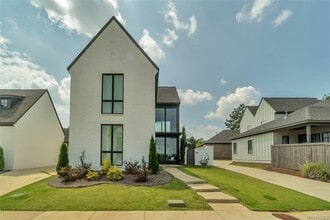 Building Photo - 7132 Fain Park Dr