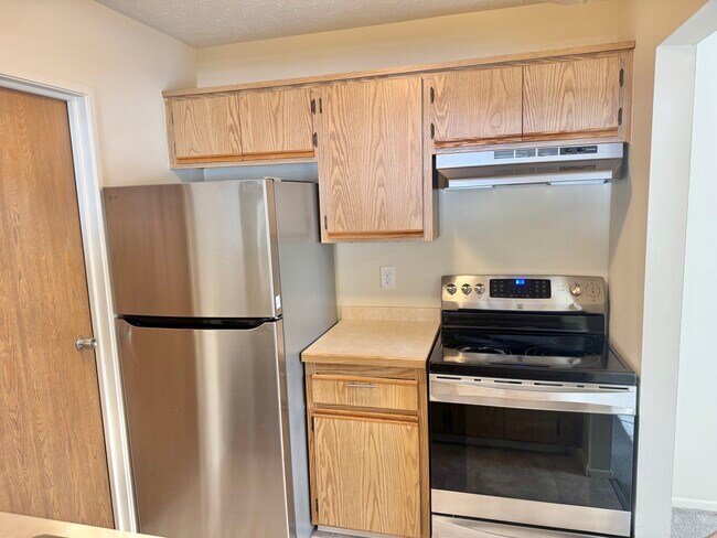 Building Photo - 1100 Tollis Pkwy