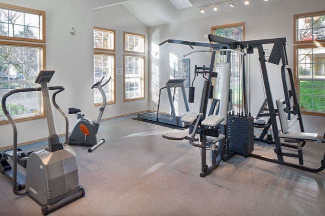 Fitness Center - Rivercrest Apartments