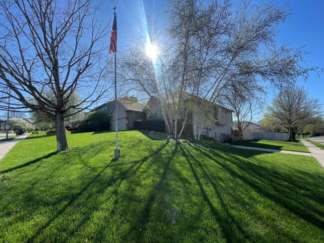 Foto del edificio - Home For Rent Bellevue.