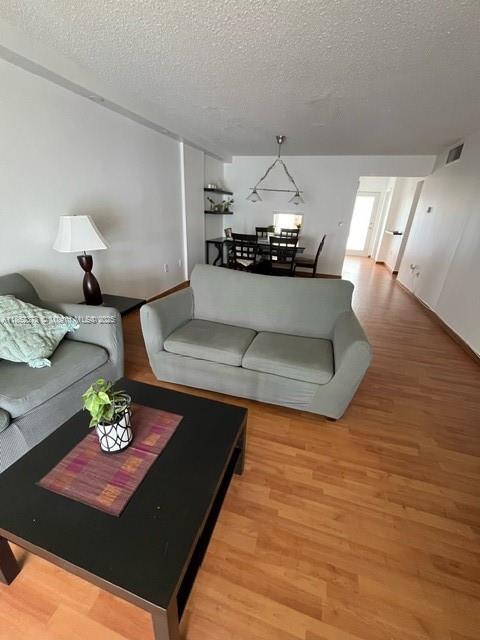 Building Photo - 1175 Miami Gardens Dr