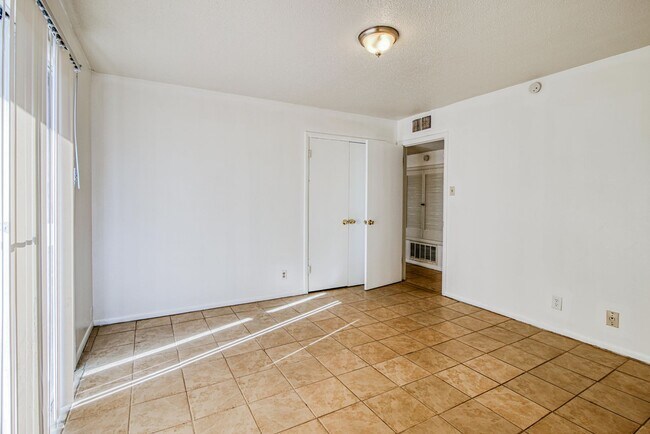 Building Photo - Mississippi 404