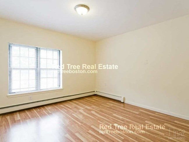 Building Photo - 757 Highland Ave