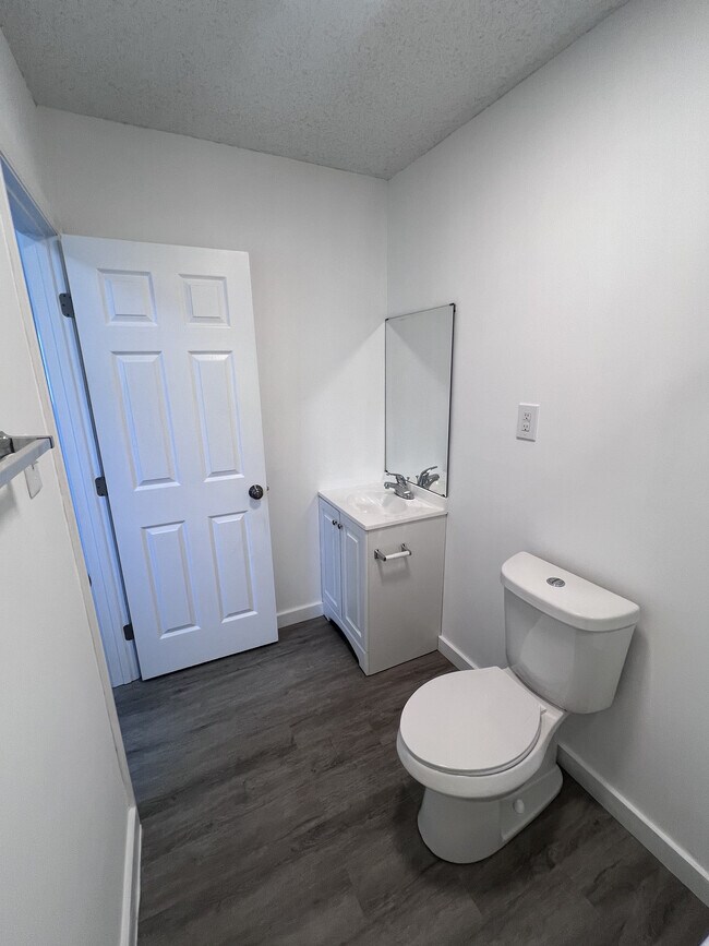 Bathroom - 1612 Hayne St