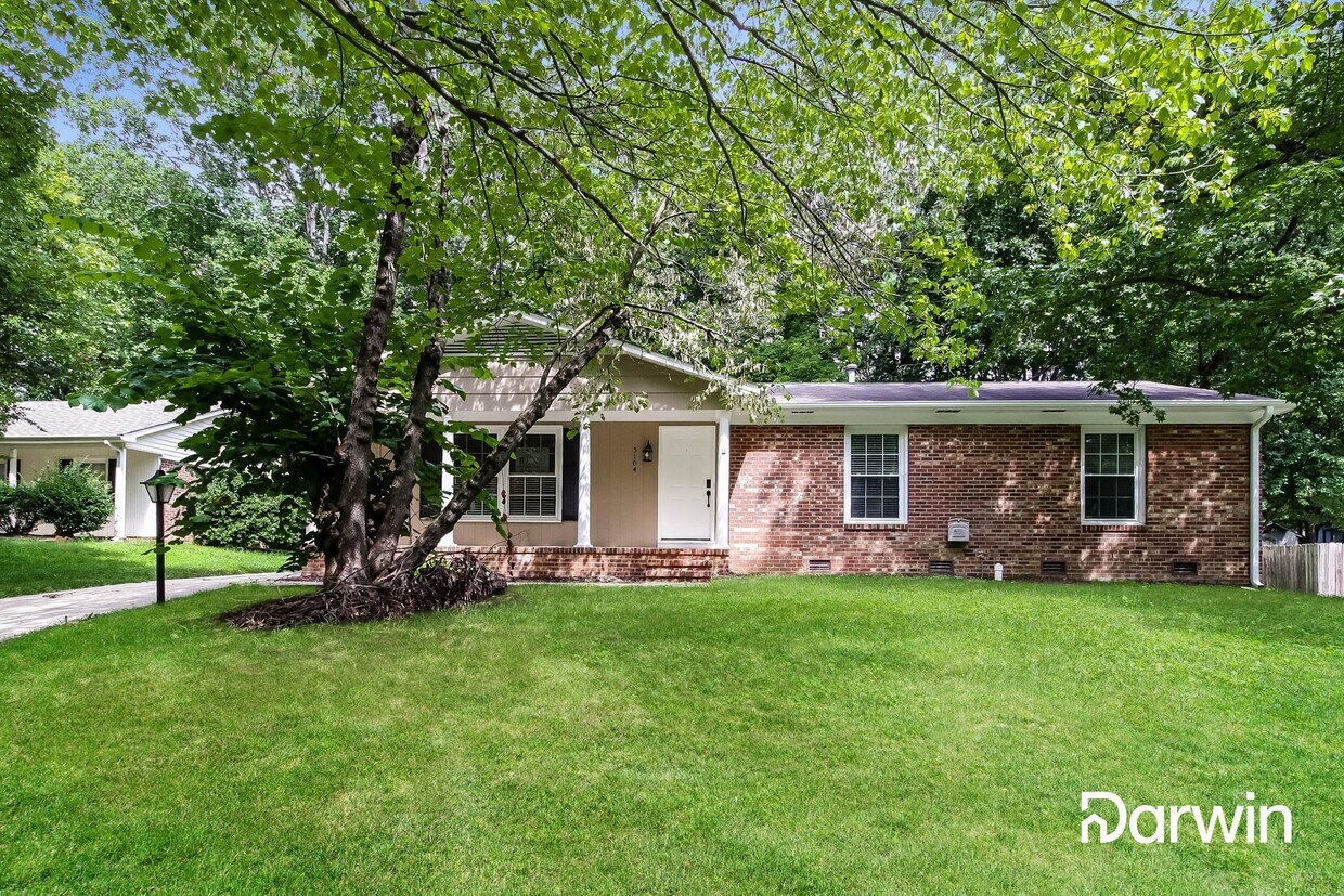 Primary Photo - 5104 Amberhill Drive, Greensboro, NC 27455