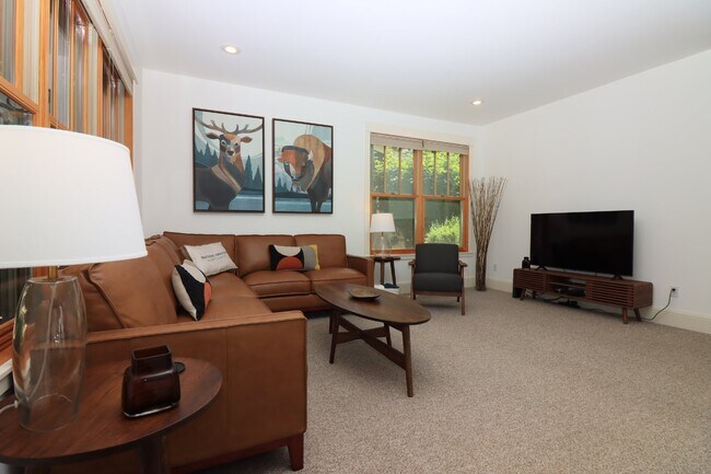 Building Photo - Fully Furnished home in Sisters Oregon