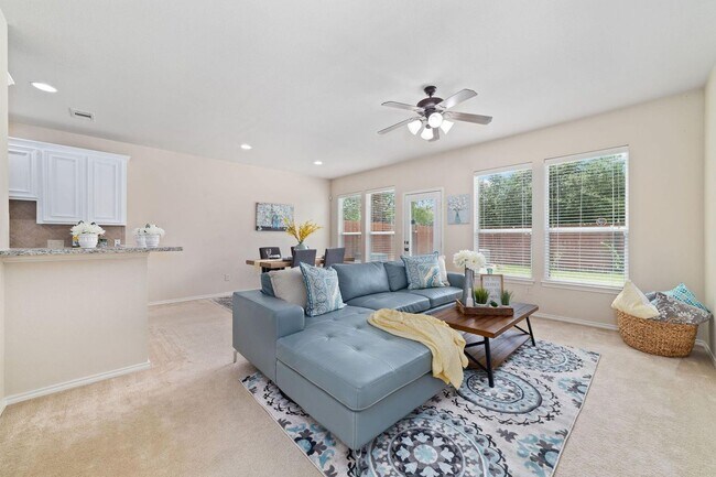 Foto del edificio - 14923 Tuttle Point Dr