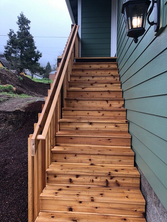 Foto del edificio - Brand new 3 bedroom house in Roseburg