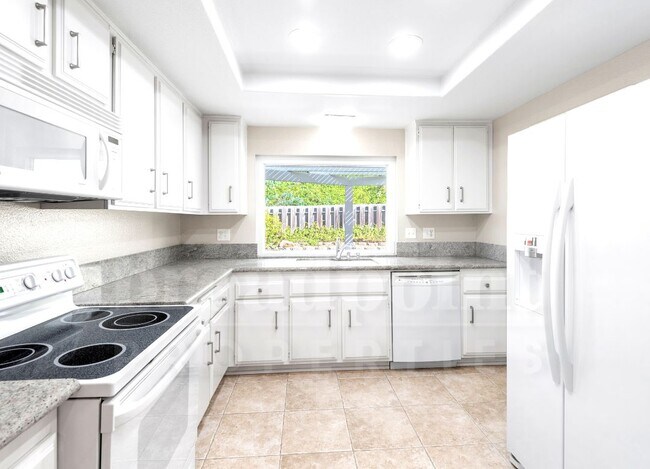 Building Photo - 12545 Camino Emparrado