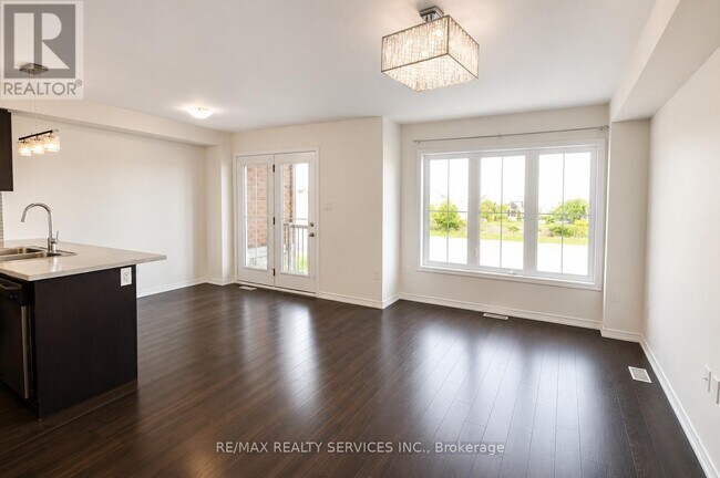 Building Photo - 124 Golden Springs Dr