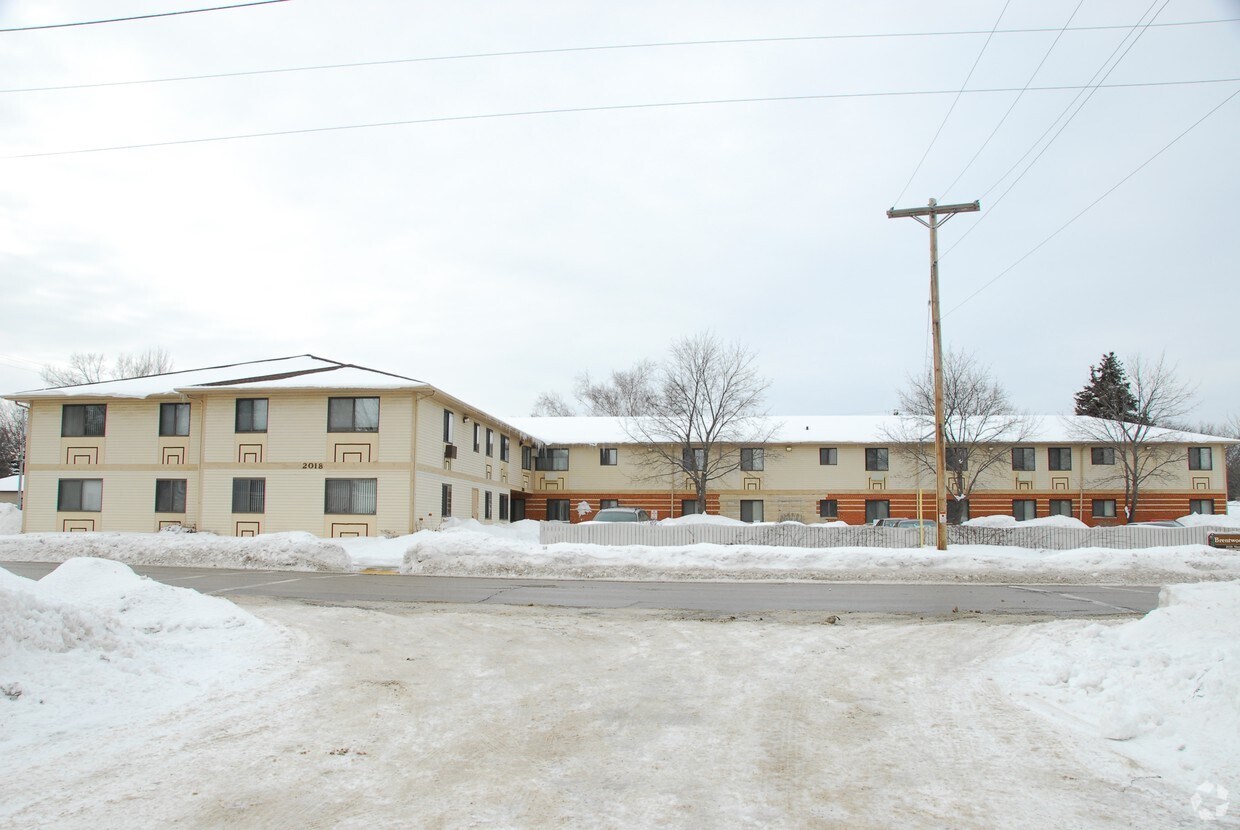 Primary Photo - Brentwood Terrace