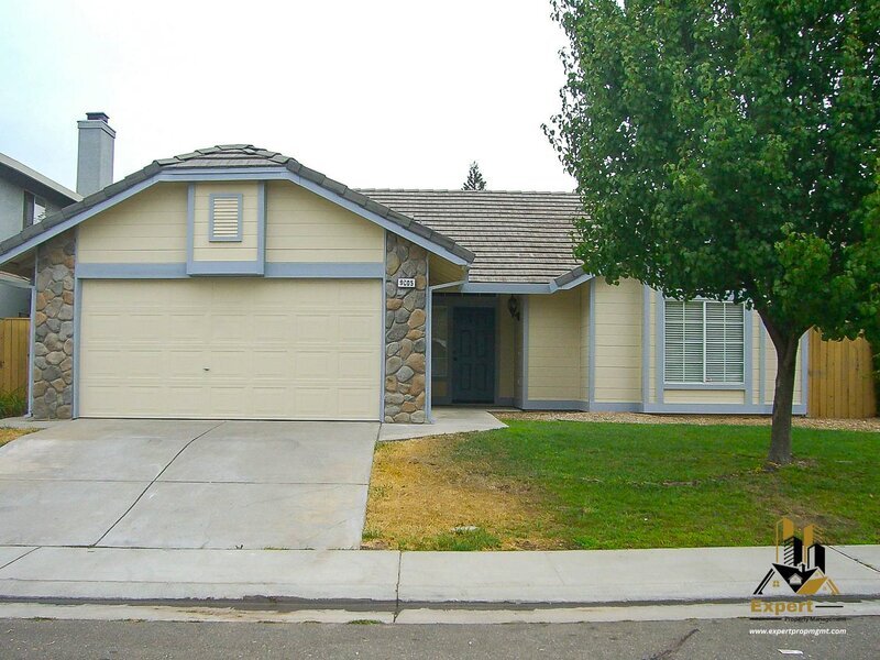 Foto principal - 9005 Hooded Crane Ct