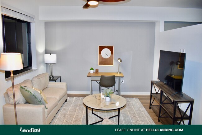 Foto del edificio - 221 SW 12th St